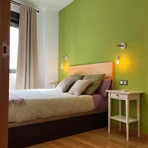 Amazing In The Heart Of Pool & Free Parking Appartement